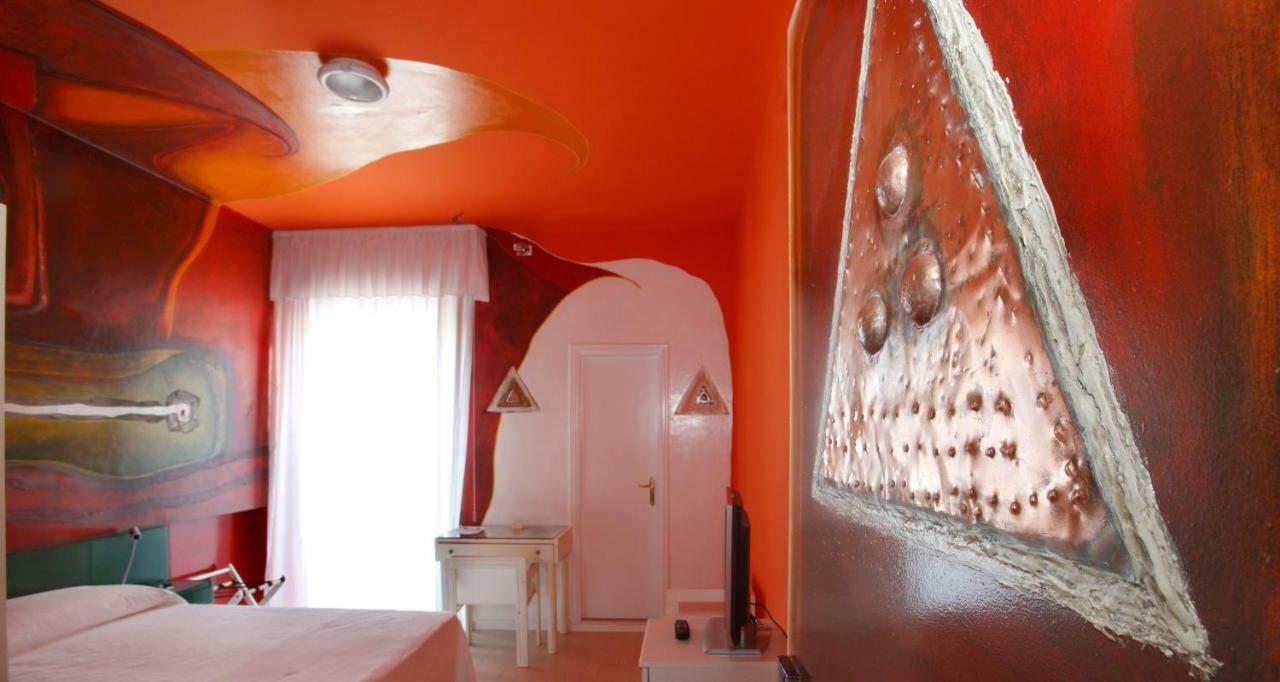 Hotel Alexander Museum Palace Pesaro Esterno foto